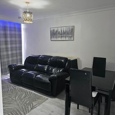 Holiday Apartment Londra Esterno foto