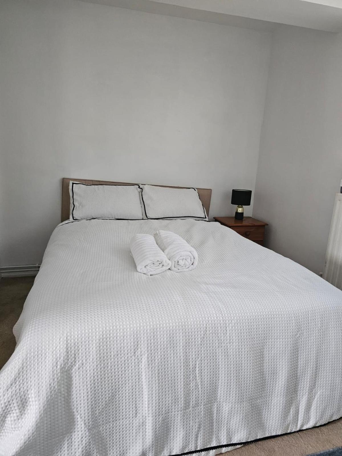 Holiday Apartment Londra Esterno foto